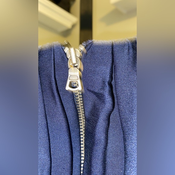 Alice + Olivia Ruffle Blue Midi Dress. - Picture 5 of 7